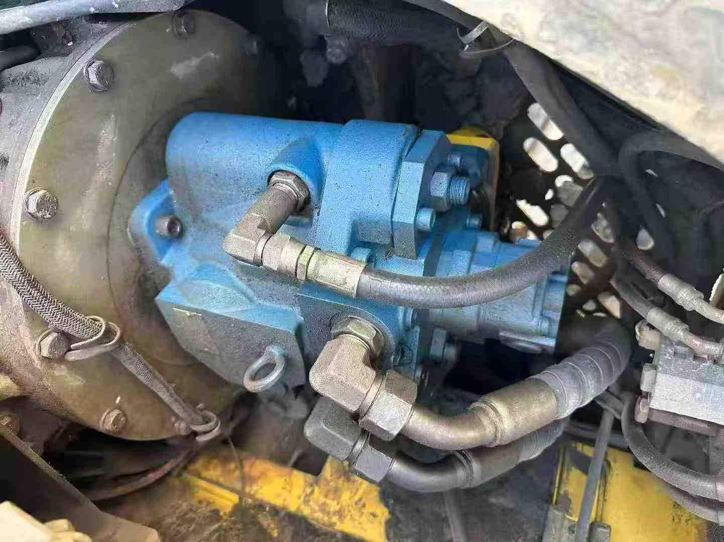 Acheter Pelle Hyundai R80WM/WH d'occasion / 2