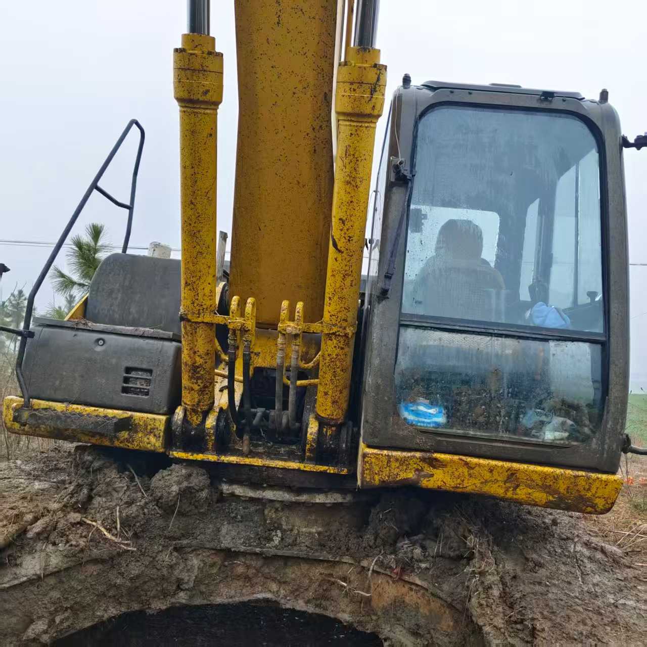 Used Sumitomo SH240-3 Excavator 2015 Model / 6