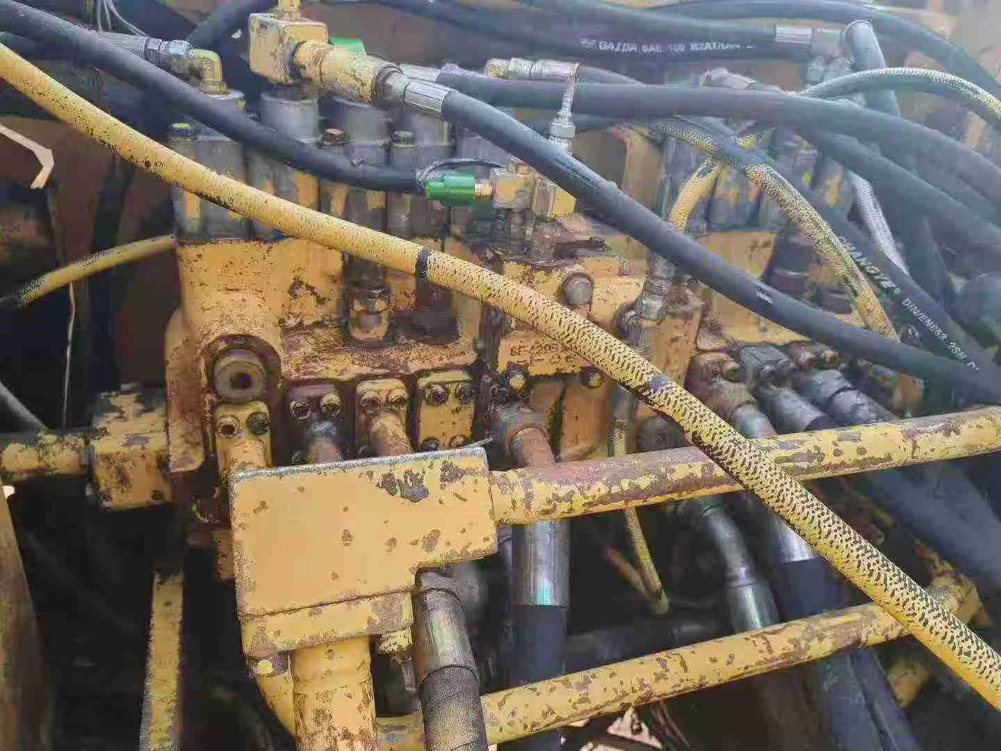 Buy Caterpillar 320V2 Used Excavator / 6 Used Caterpillar 320V2 Excavator 2016 Model / 6