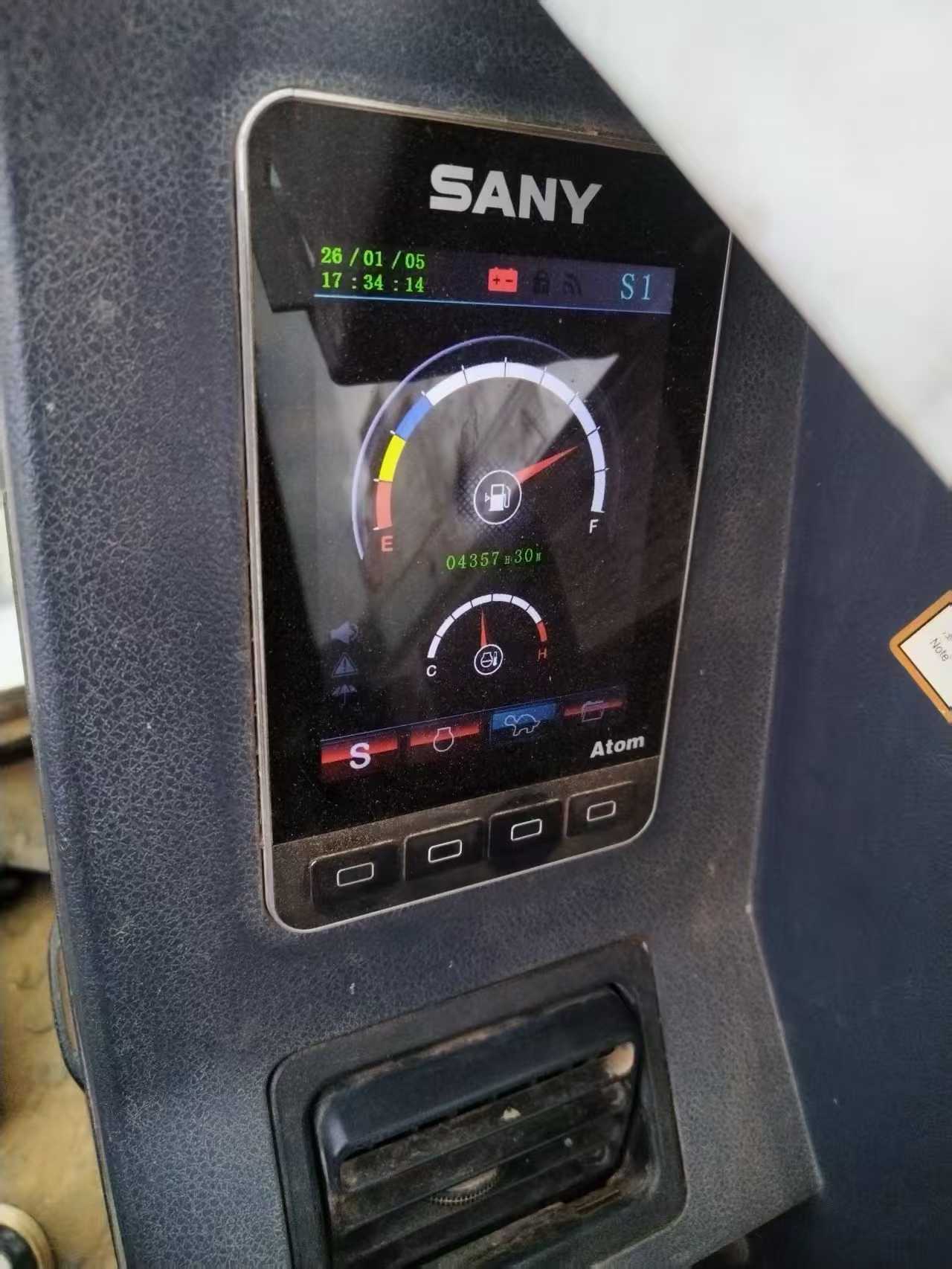 Used Sany SY60 Excavator 2020 Model / 3