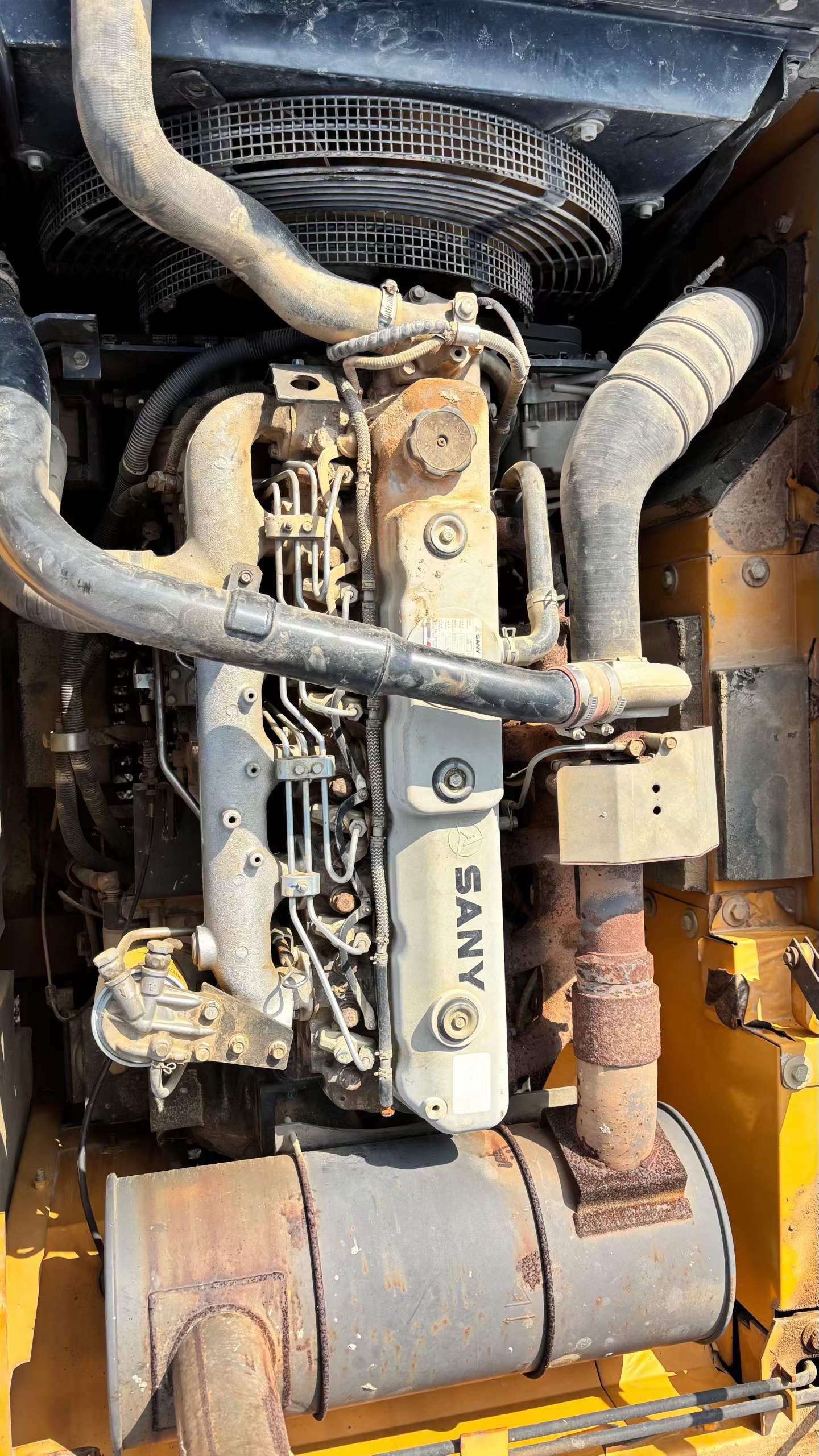 Used Sany SY215C-9 Excavator 2014 Model / 2