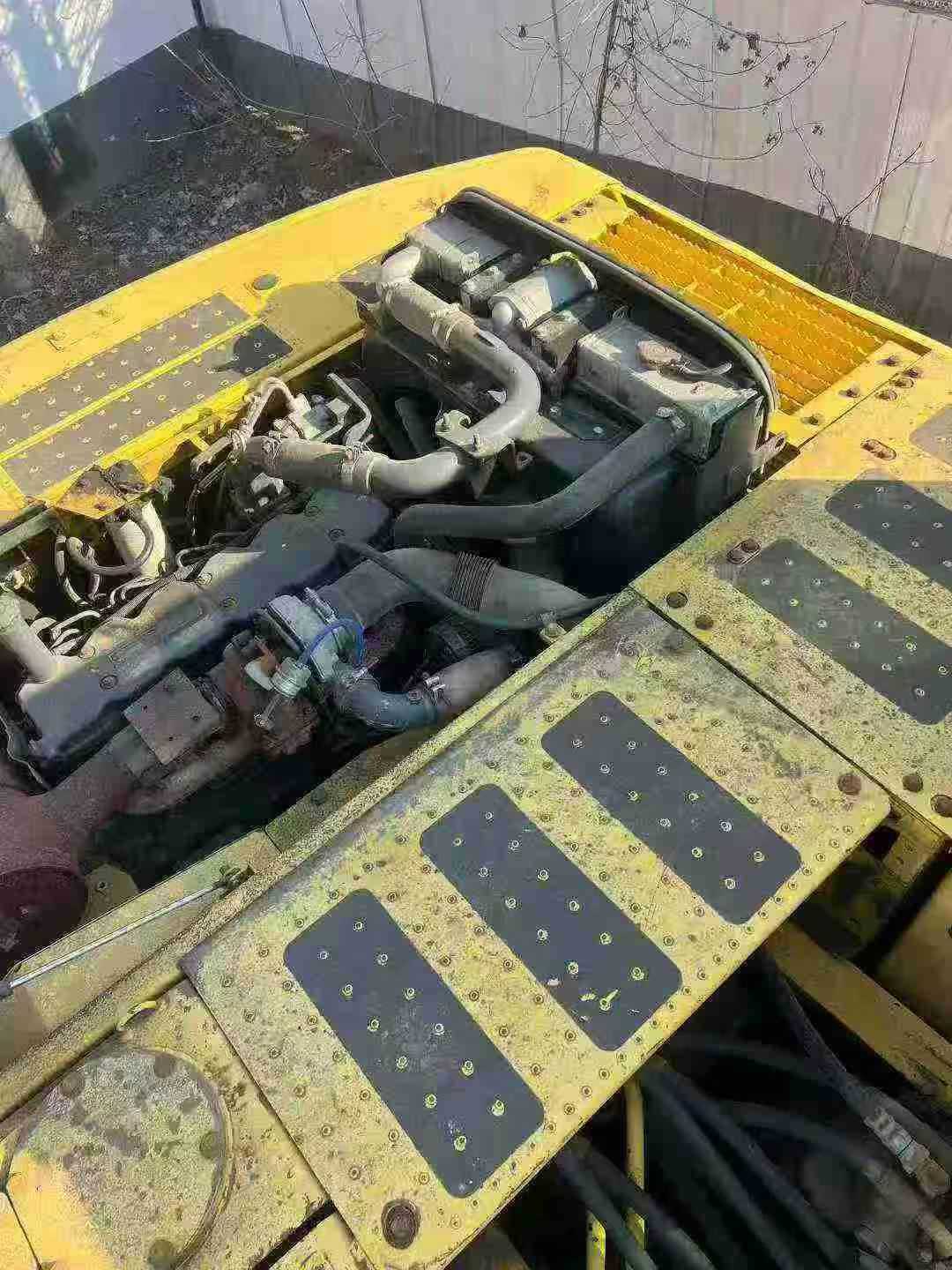 Used Komatsu PC240-11M0 Excavator 2016 Model / 5