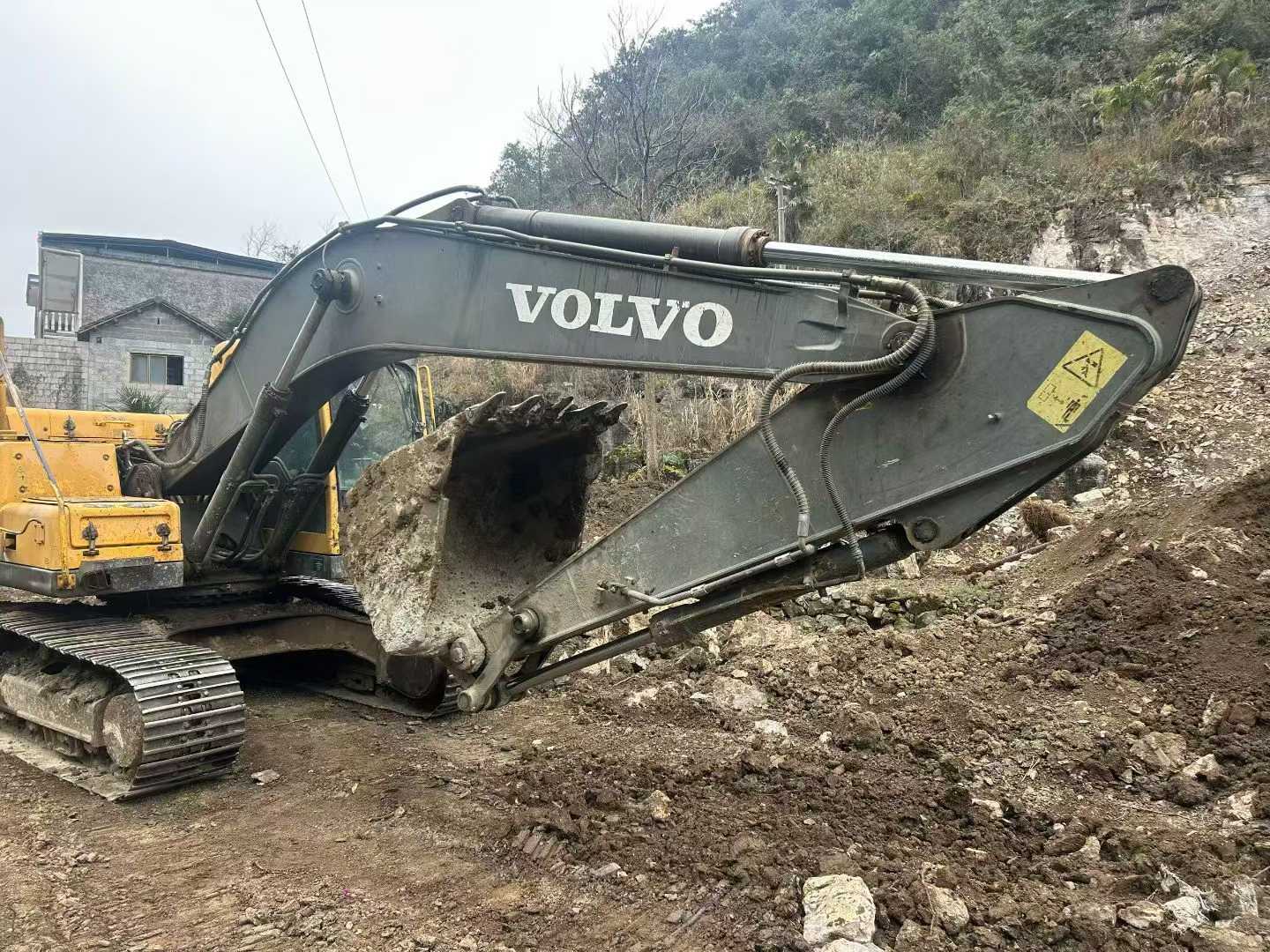 Buy Volvo EW210C Used Excavator / 8 Used Volvo EW210C Excavator 2012 Model / 8