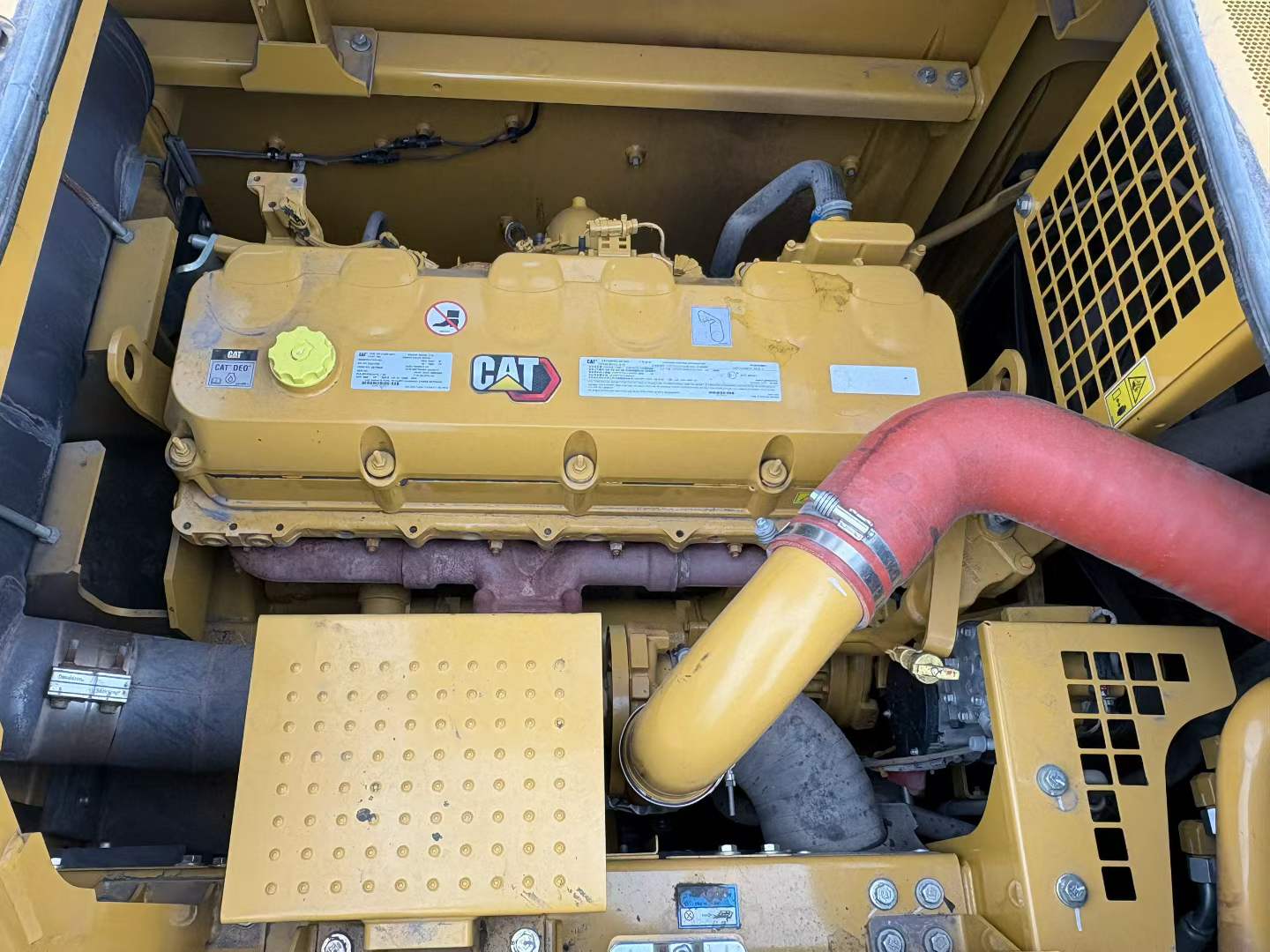 Used Caterpillar CAT352  Excavator 2022 Model / 8