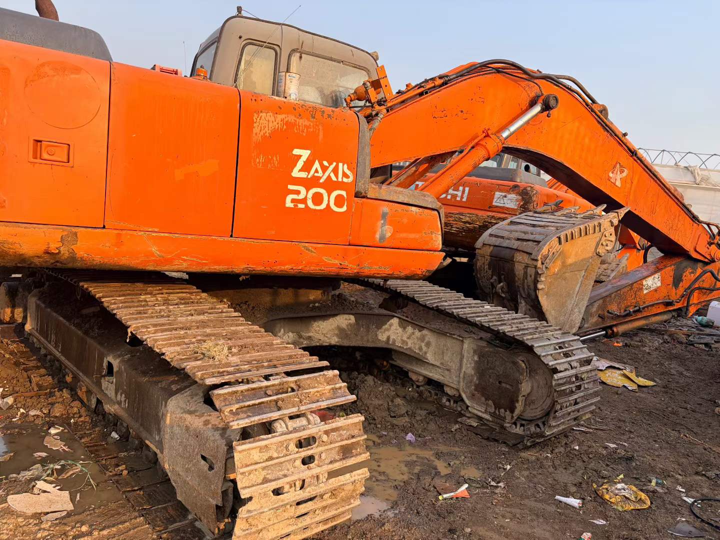 Buy Hitachi ZX200-3G Used Excavator