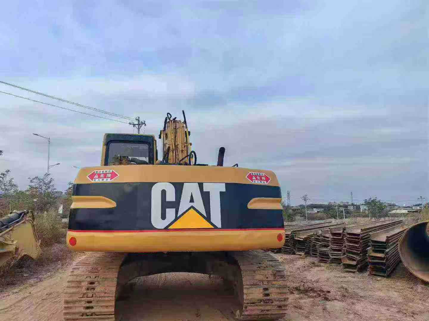 Buy Caterpillar 320V2 Used Excavator / 3 Used Caterpillar 320V2 Excavator 2016 Model / 3