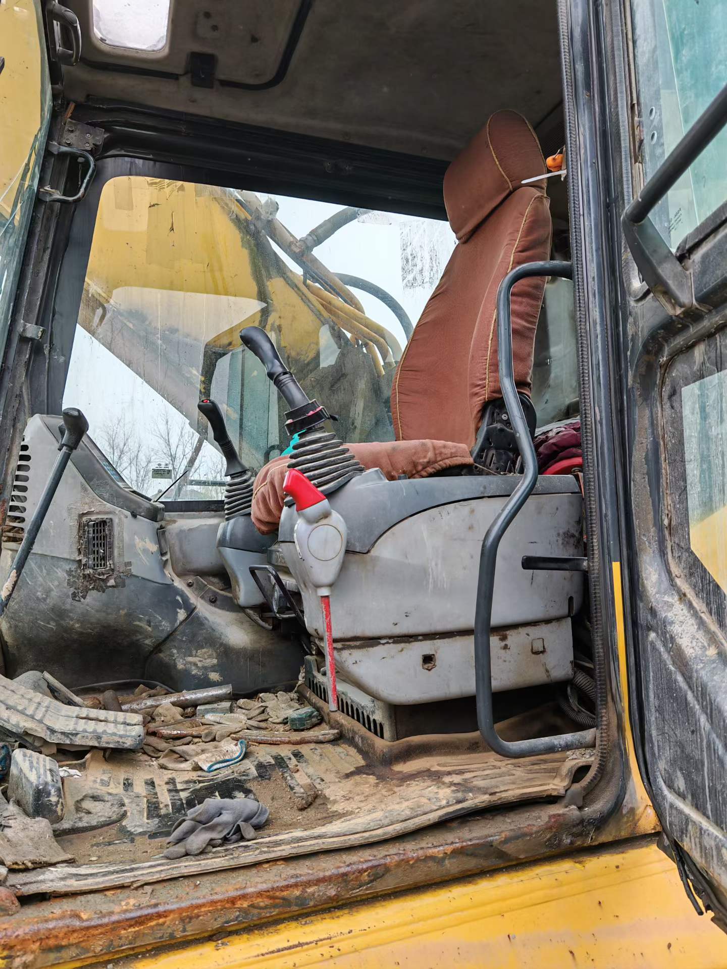 Buy Komatsu PC60 Used Excavator / 5 Used Komatsu PC60 Excavator 2016 Model / 5