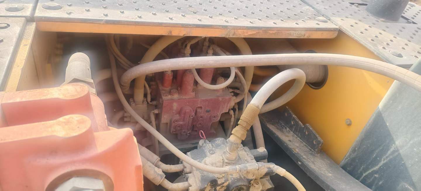 Used Hyundai 350LC-9V Excavator 2019 Model / 3