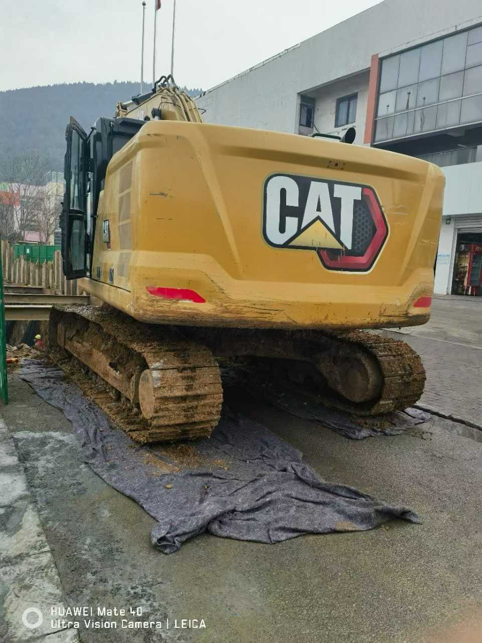 Used Caterpillar 323 Excavator 2022 Model / 4