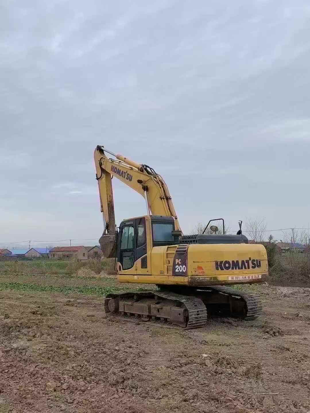 Used Komatsu PC200-8 Excavator 2016 Model / 3