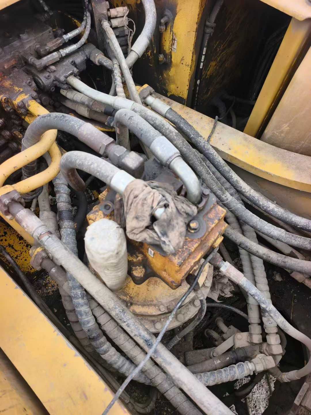 Used Komatsu PC60 Excavator 2011 Model / 6