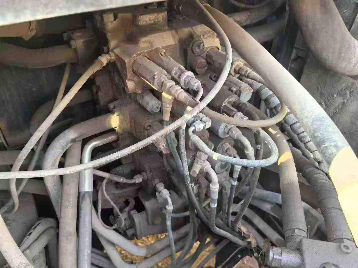 Used Sumitomo SH240-3 Excavator 2012 Model / 4