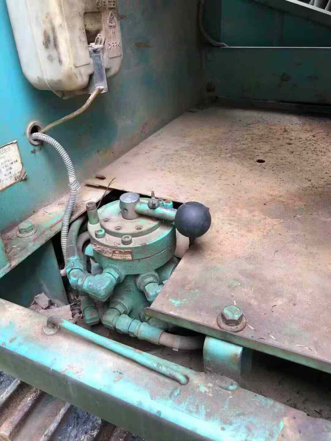 Used Kobelco SK200-6E Excavator 2016 Model / 9