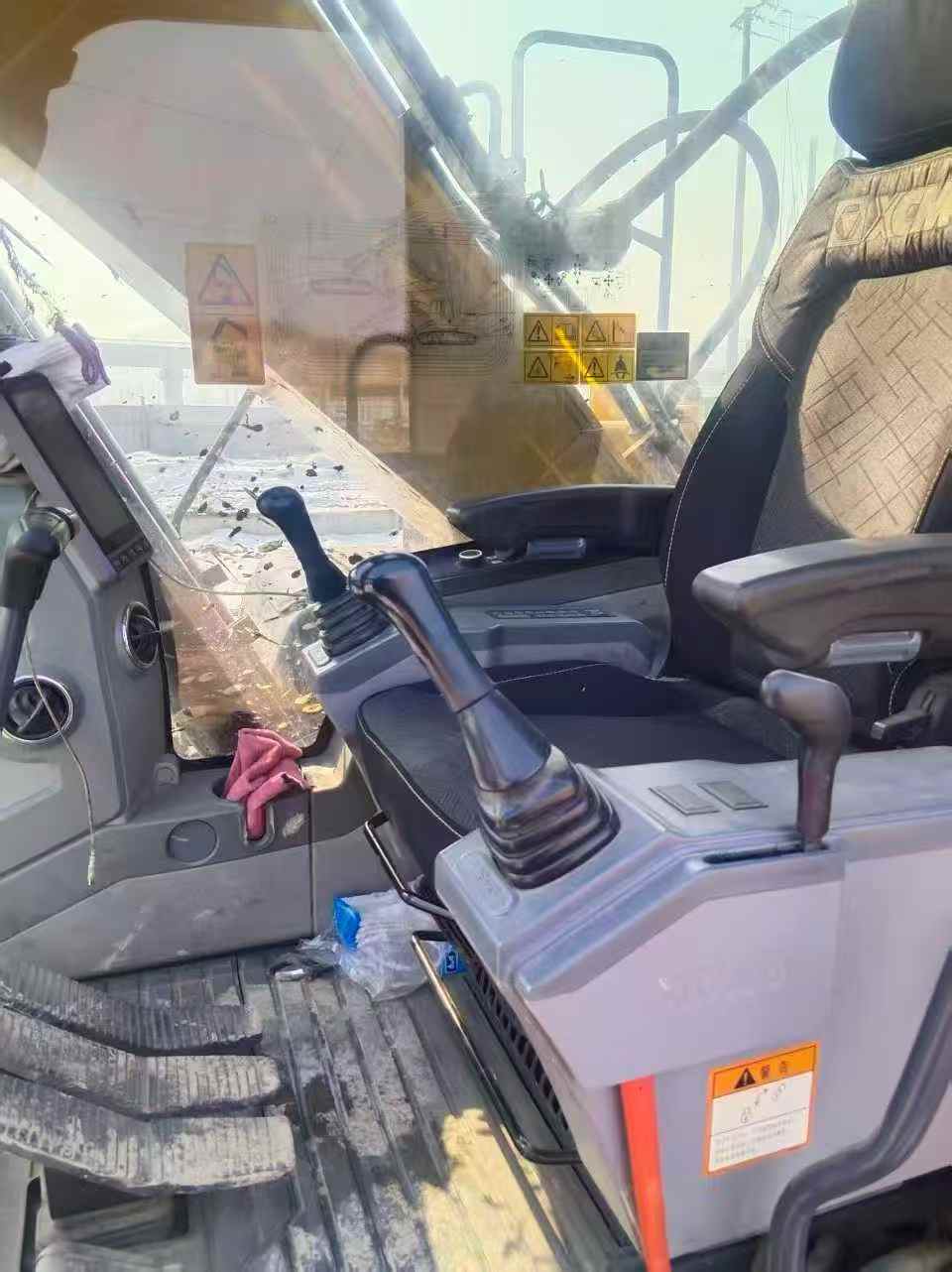 Buy XCMG XE215 Used Excavator / 7 Used XCMG XE215 Excavator 2021 Model / 7