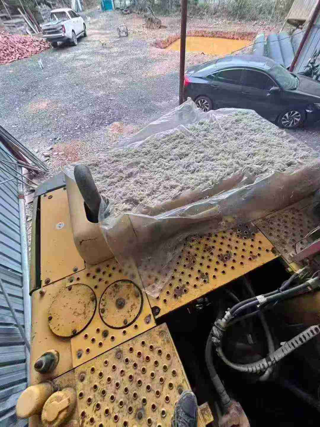 Used Volvo EC200 Excavator 2014 Model / 5