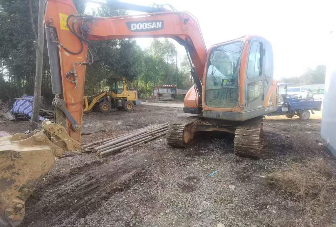Used Doosan DX75 Excavator 2019 Model / 2