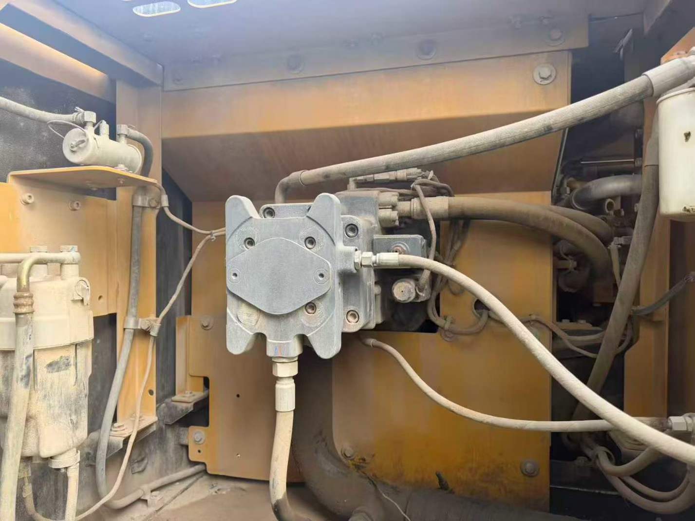 Used Sany SY245H Excavator 2019 Model / 4