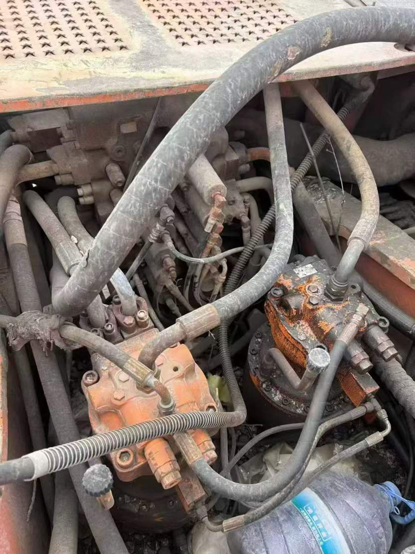 Used Doosan DX500 Excavator 2012 Model / 3