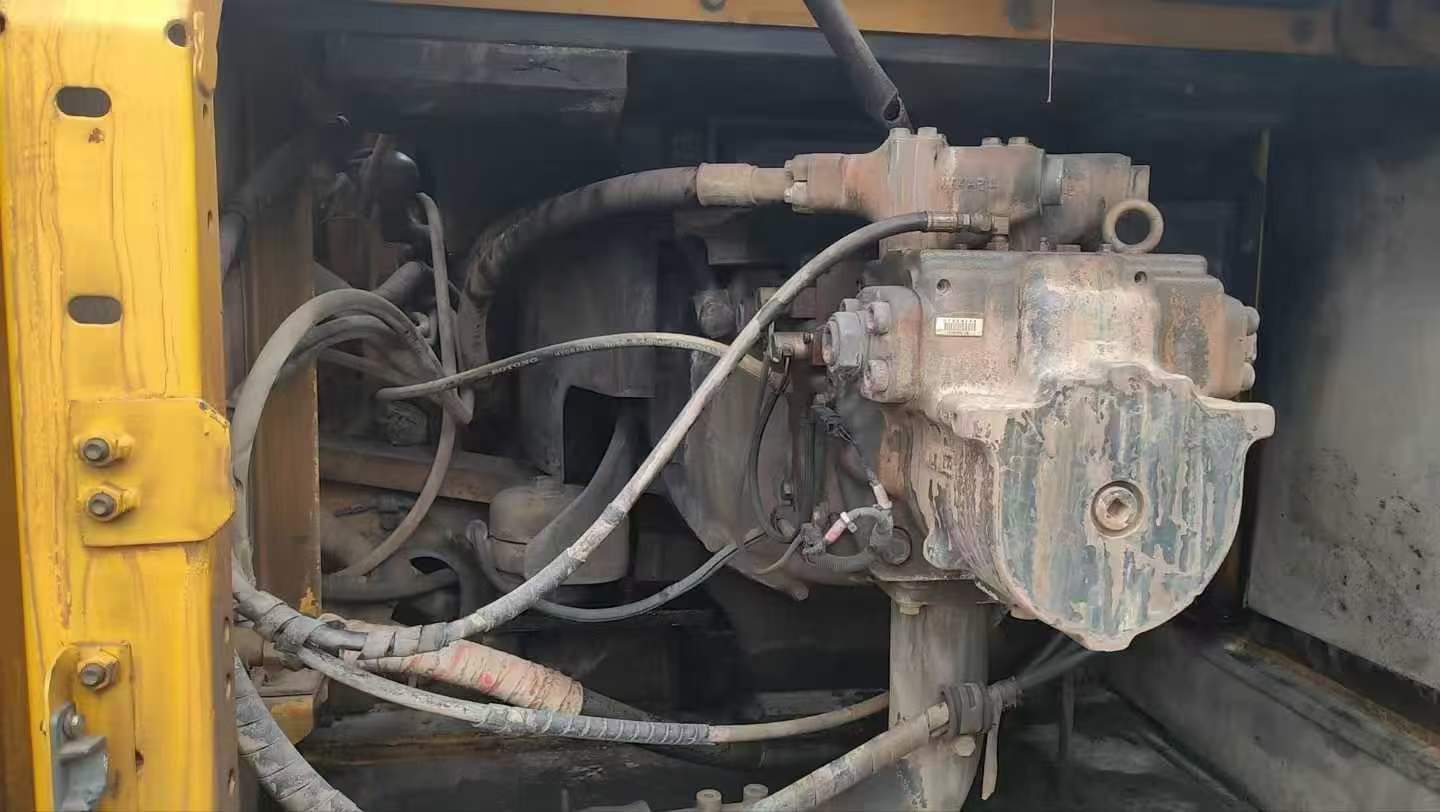 Used Komatsu PC450-8 Excavator 2015 Model / 6