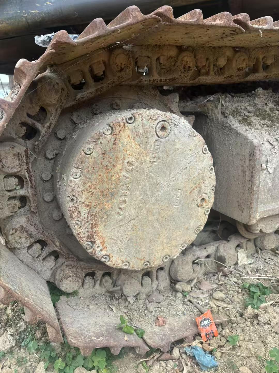 Used Volvo EC200 Excavator 2016 Model / 8