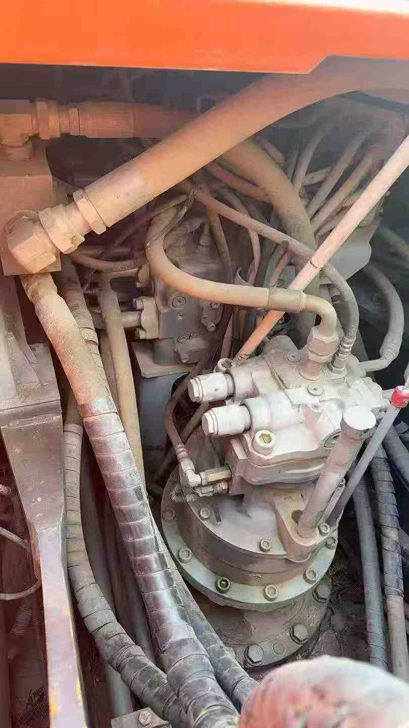 Used Hitachi EX210 Excavator 2017 Model / 3