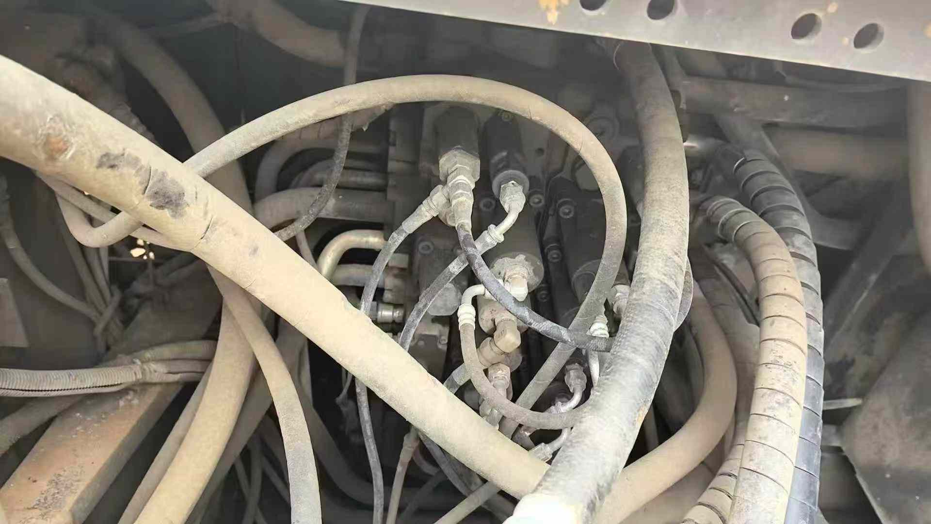 Used Sumitomo SH240-5 Excavator 2014 Model / 5