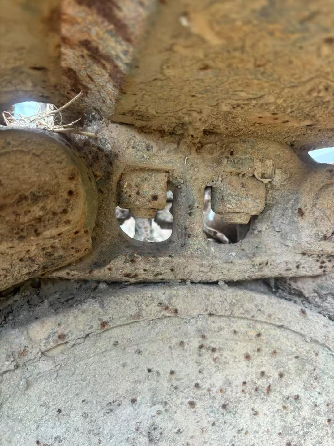 Used Volvo EC200 Excavator 2016 Model / 7