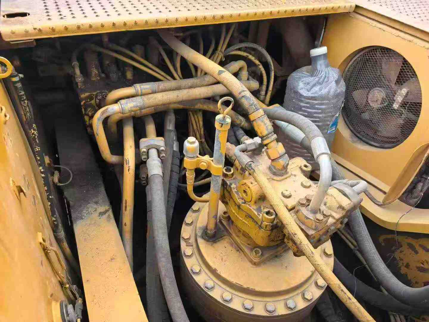 Used Caterpillar CT16 Excavator 2012 Model / 4