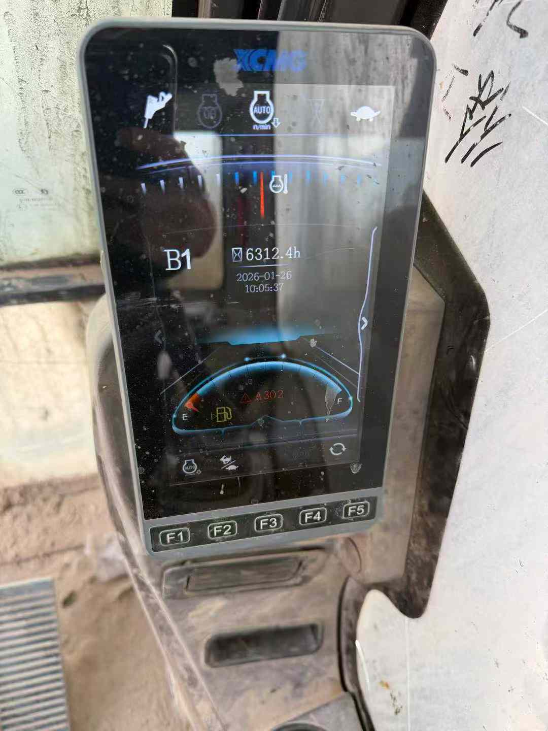 Used XCMG LW550KV Excavator 2021 Model / 9