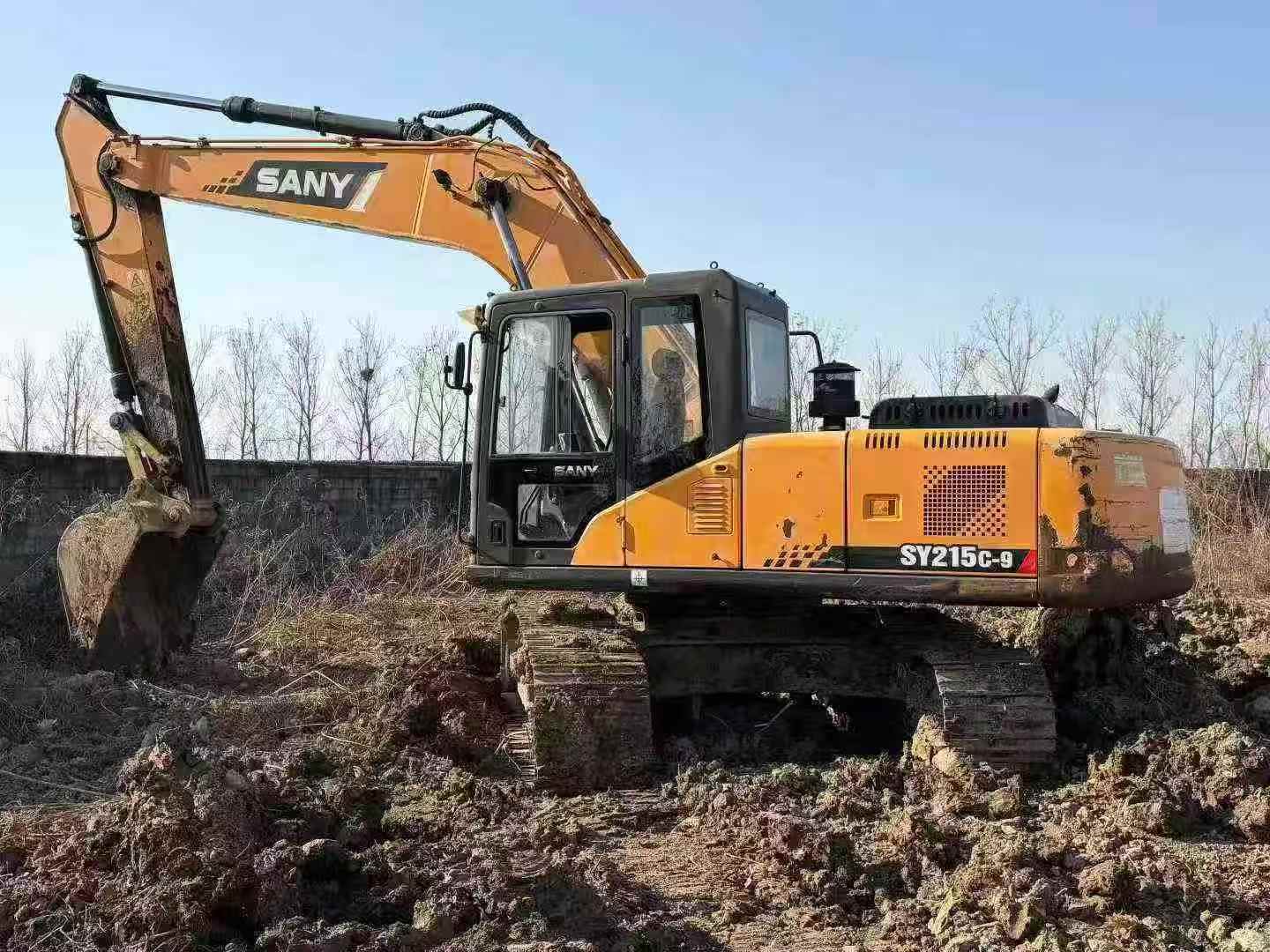 Used Sany SY205H Excavator 2014 Model / 3