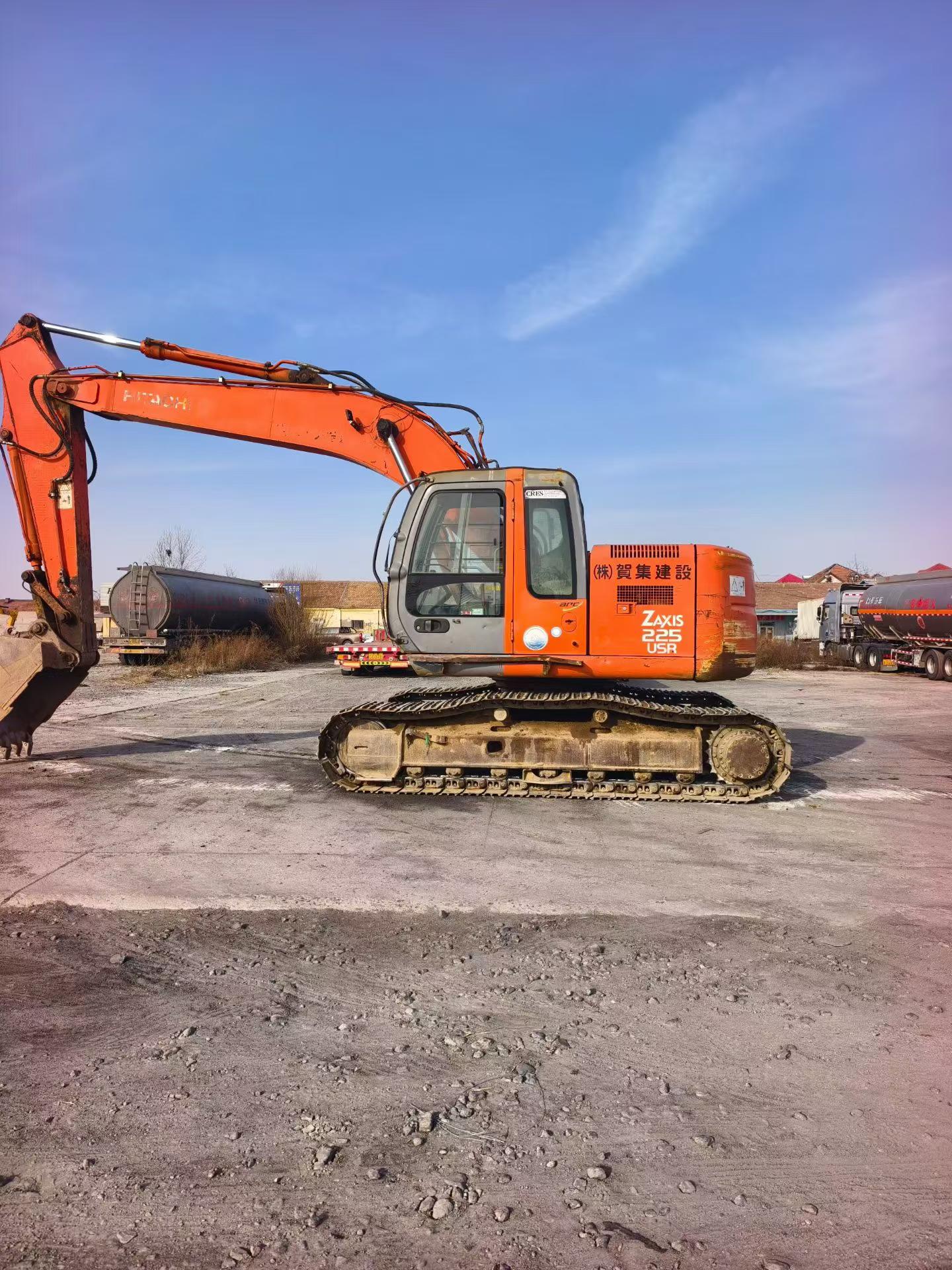 Buy Hitachi ZX225USR Used Excavator