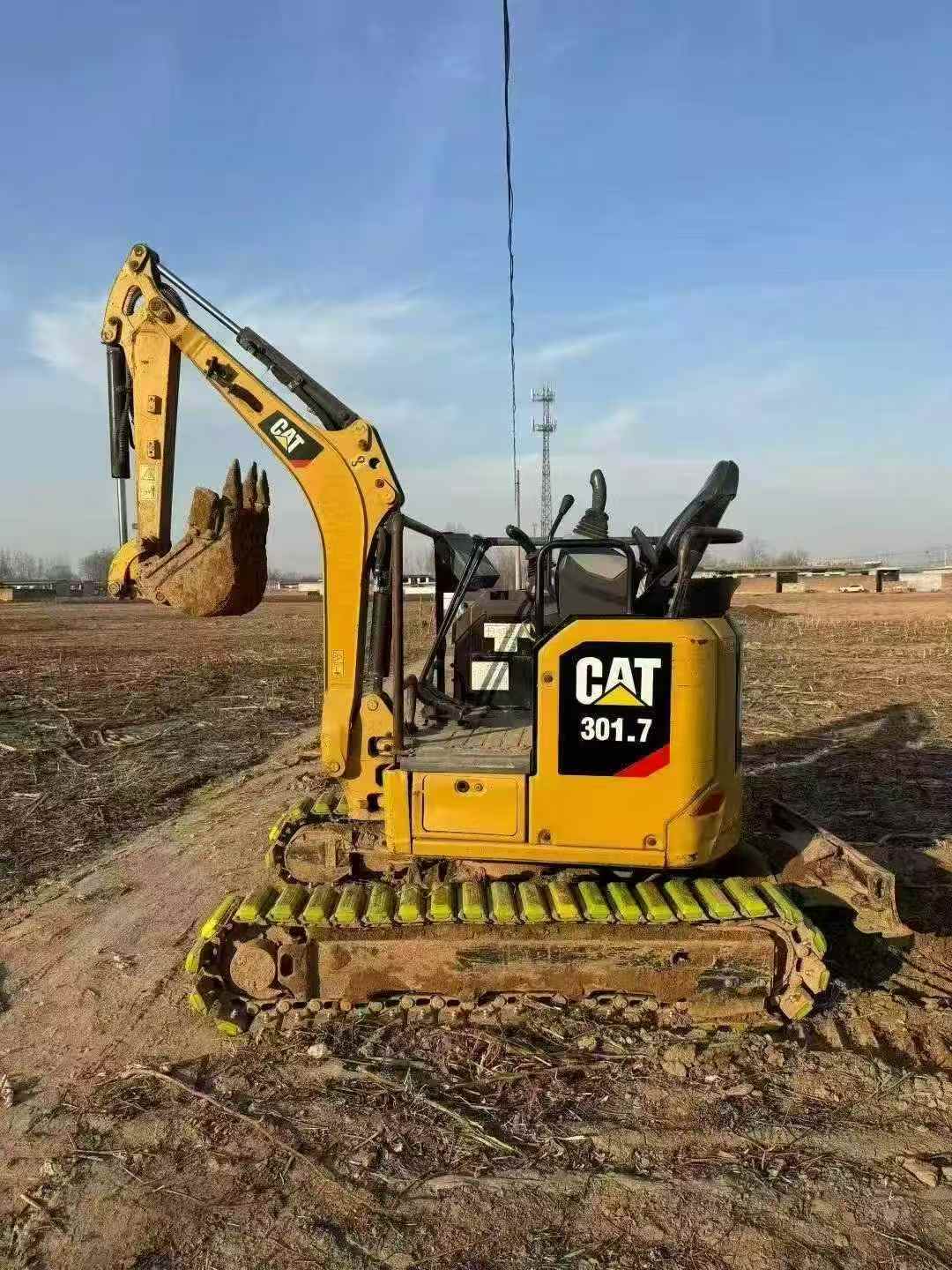 Buy Caterpillar CT18 Used Excavator