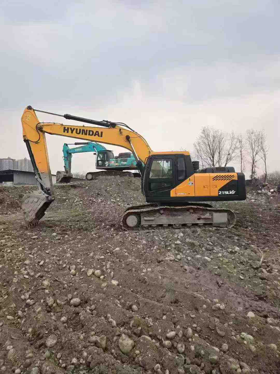 Buy Hyundai R215VS Used Excavator