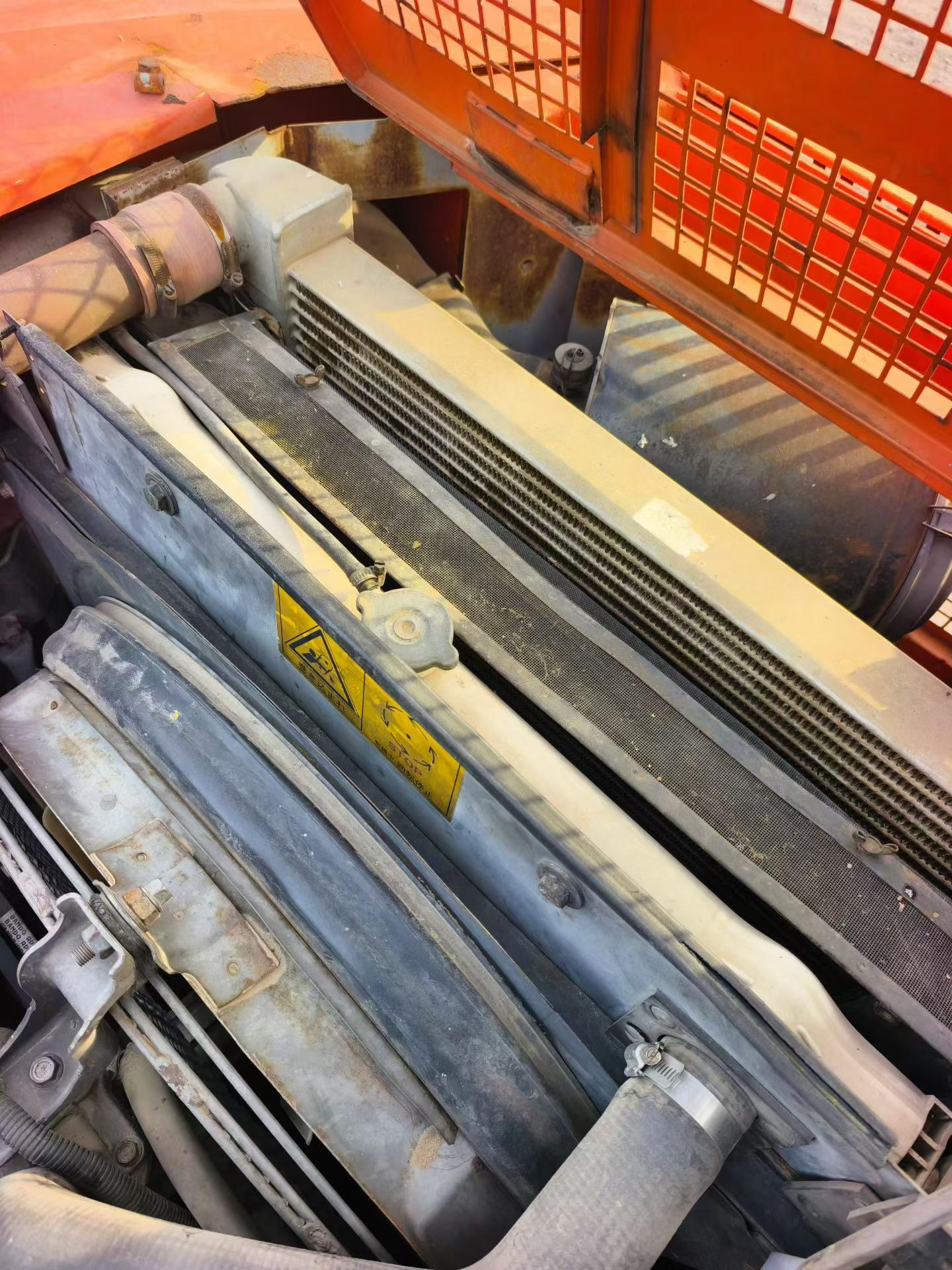 Used Hitachi ZX225USR Excavator 2016 Model / 4