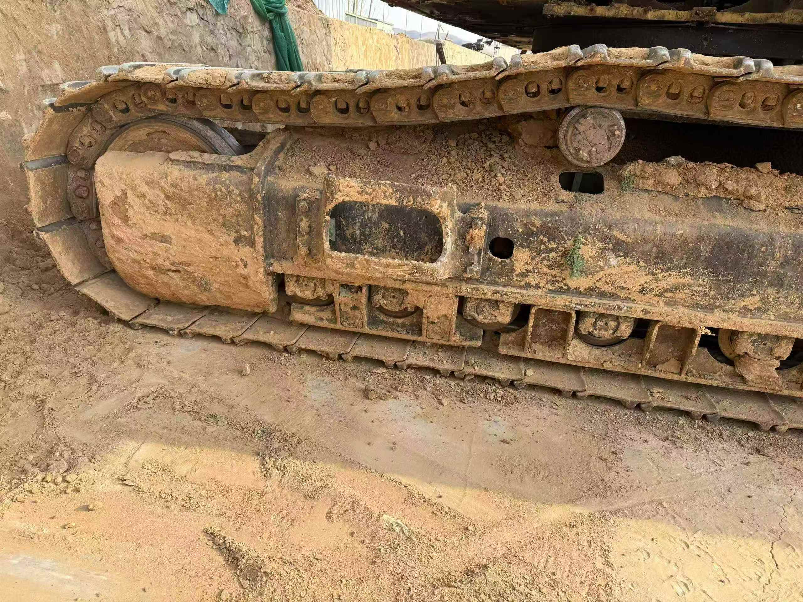 Used Caterpillar CAT352  Excavator 2022 Model / 4