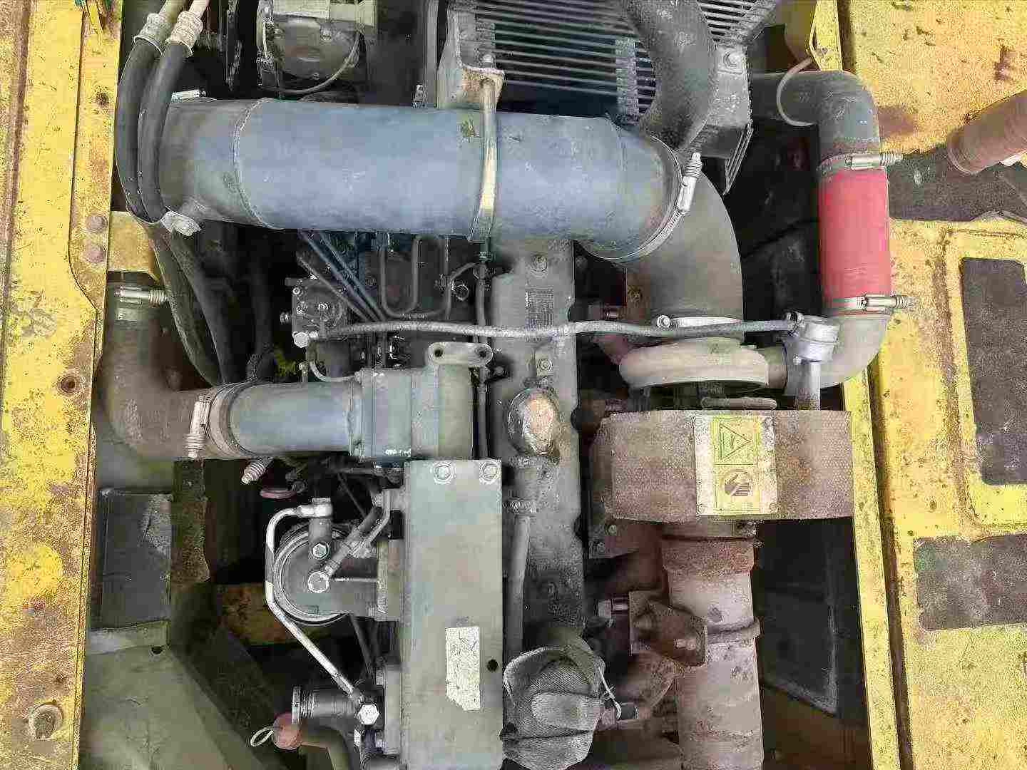 Used Komatsu PC300 Excavator 2013 Model / 3