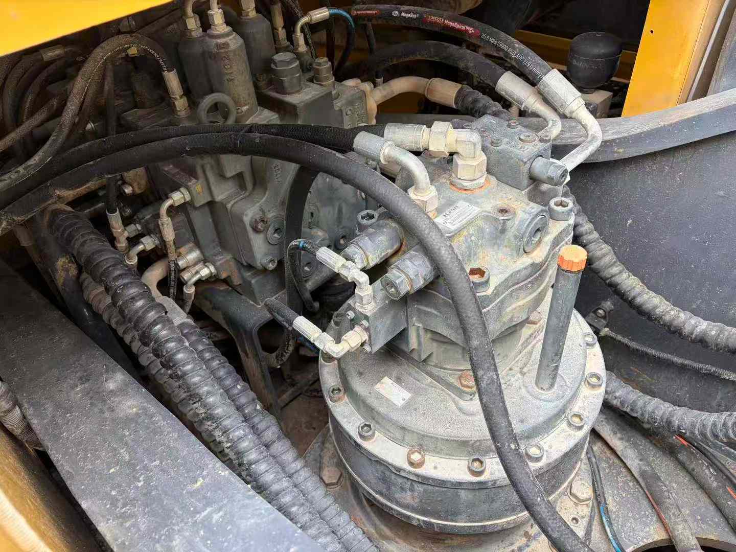 Buy XCMG XE370 Used Excavator