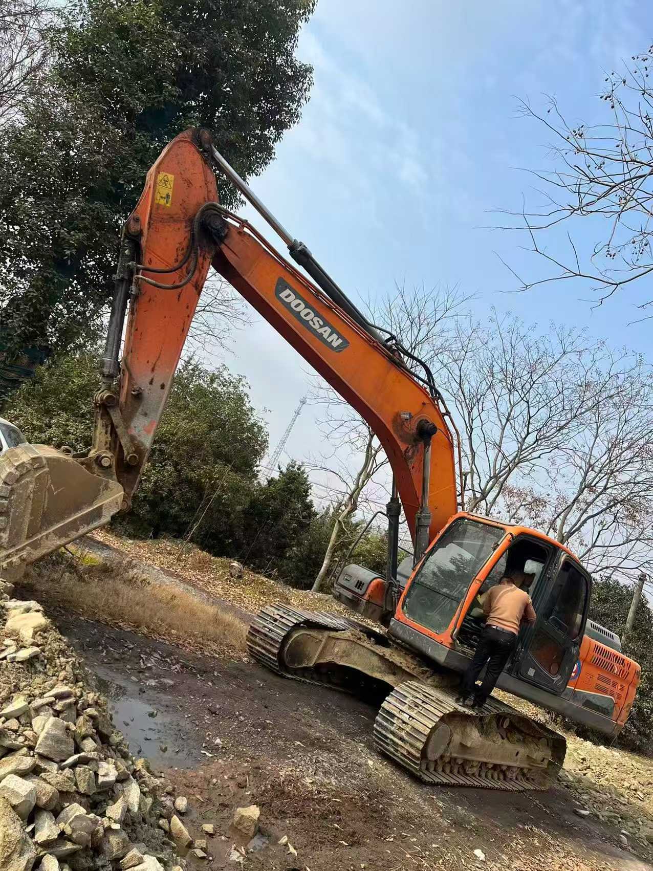 Used Doosan DX15 Excavator 2017 Model / 9