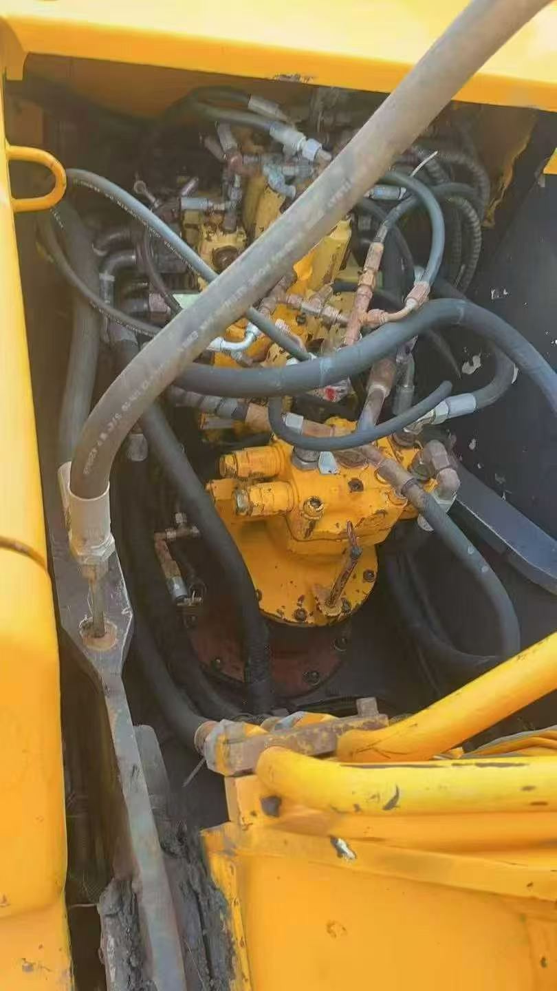 Used Sany SY135 Excavator 2016 Model / 8