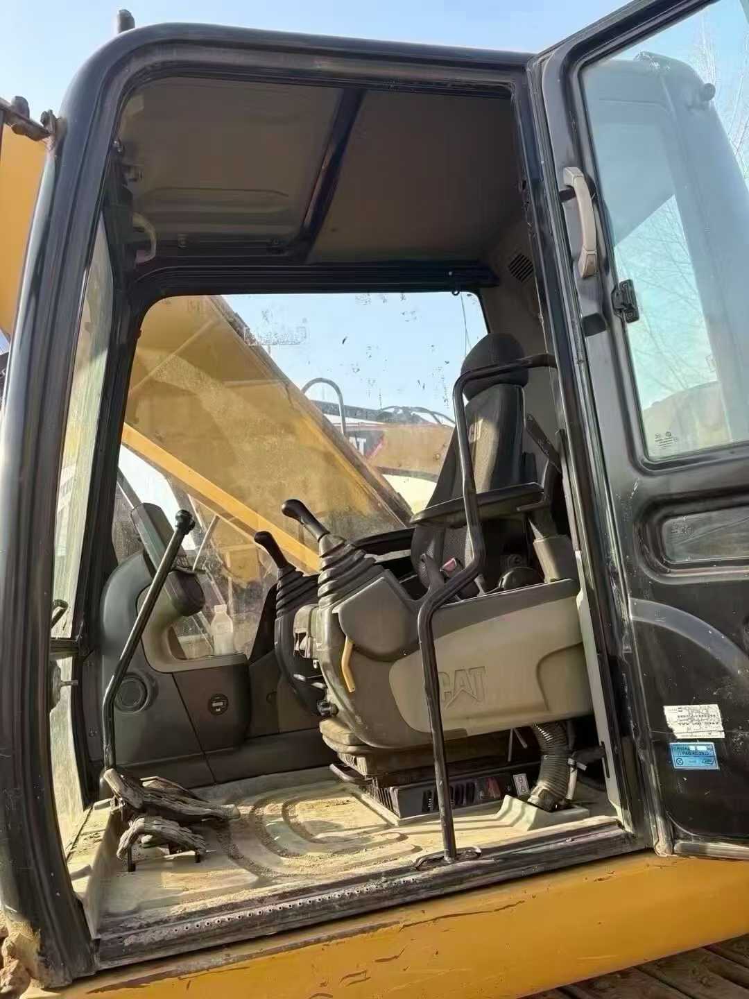 Used Caterpillar 320D Excavator 2013 Model / 9