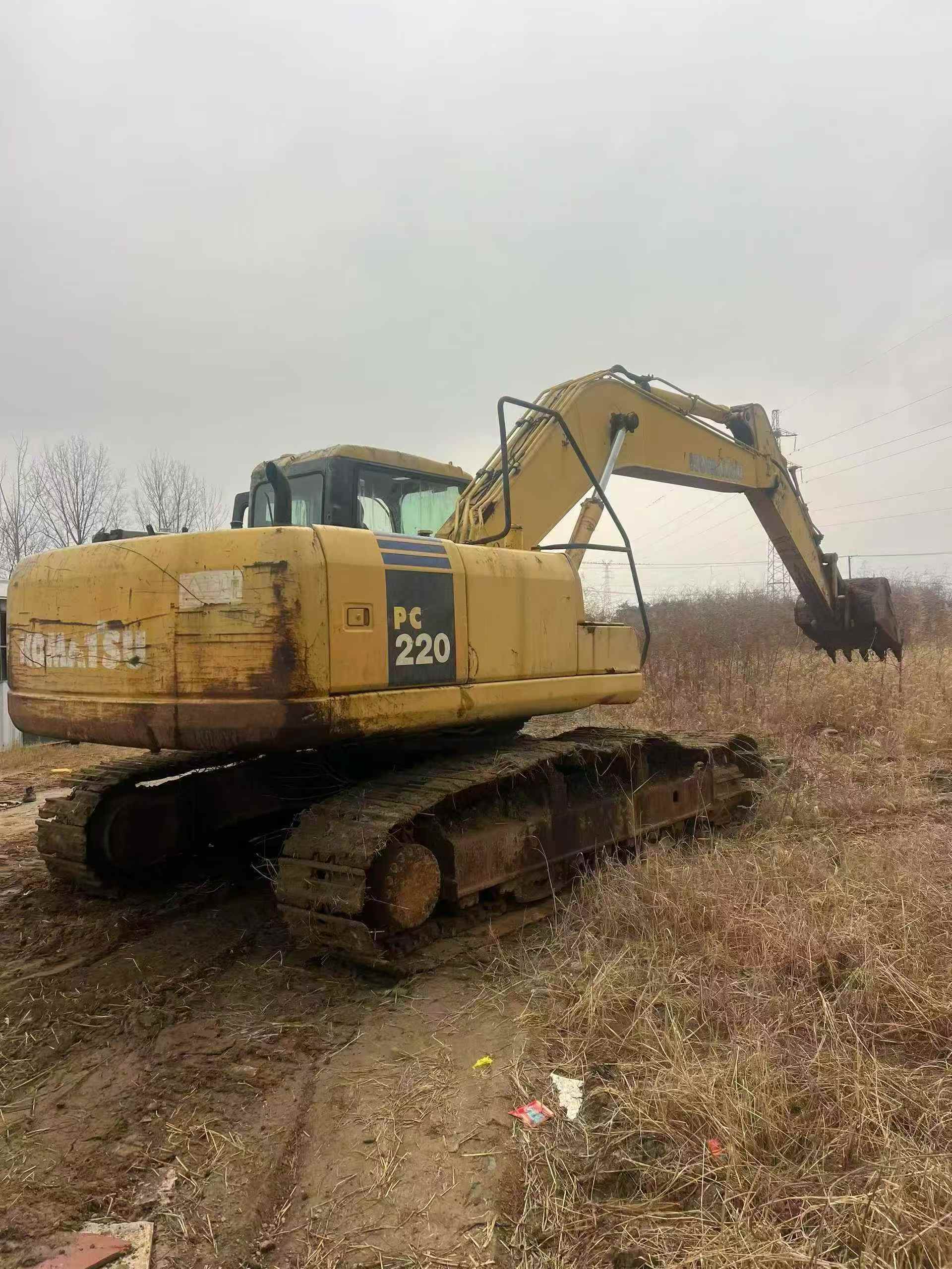 Used Komatsu PC210 Excavator 2007 Model / 3