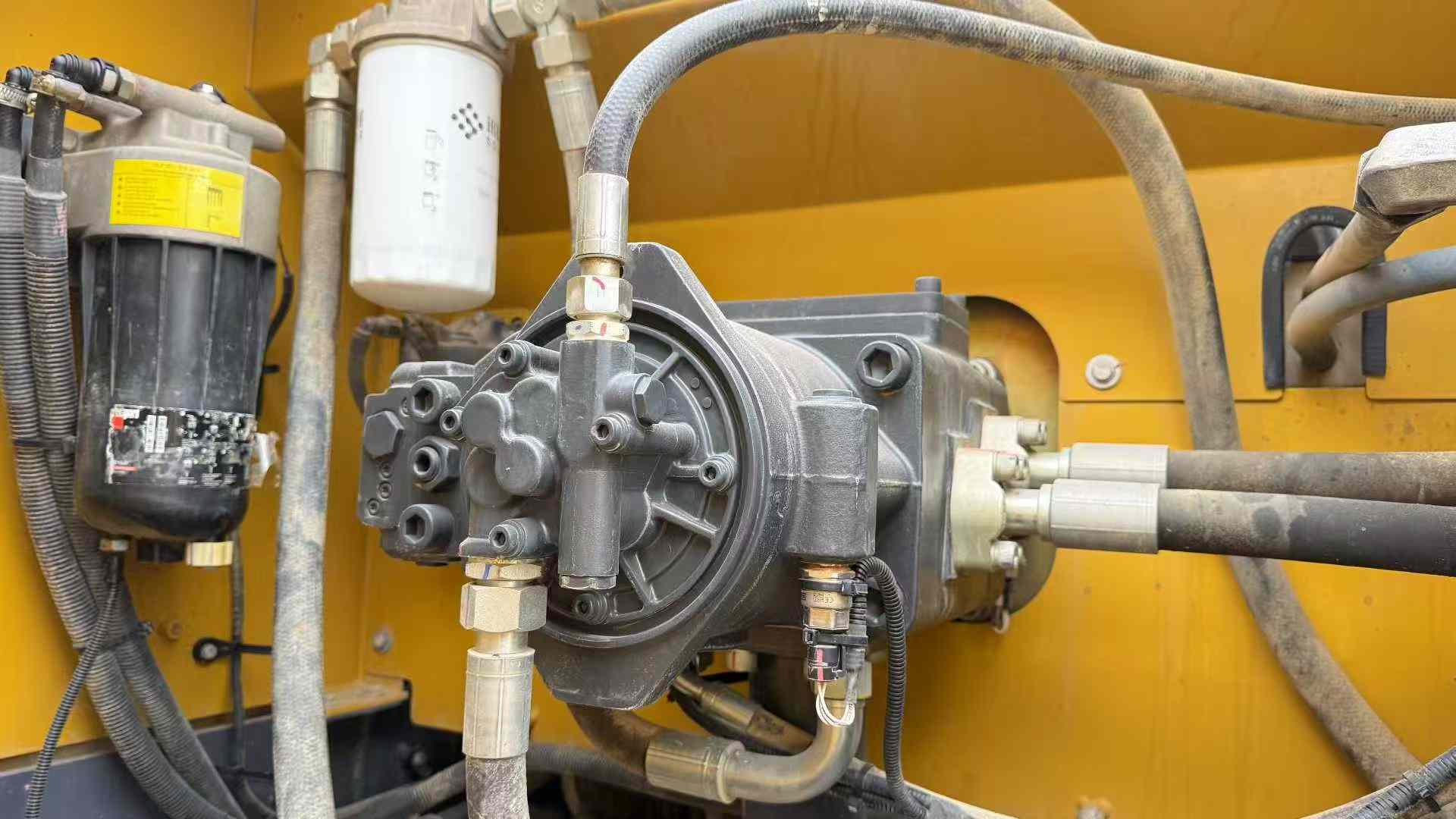 Used XCMG XE80 Excavator 2022 Model / 8