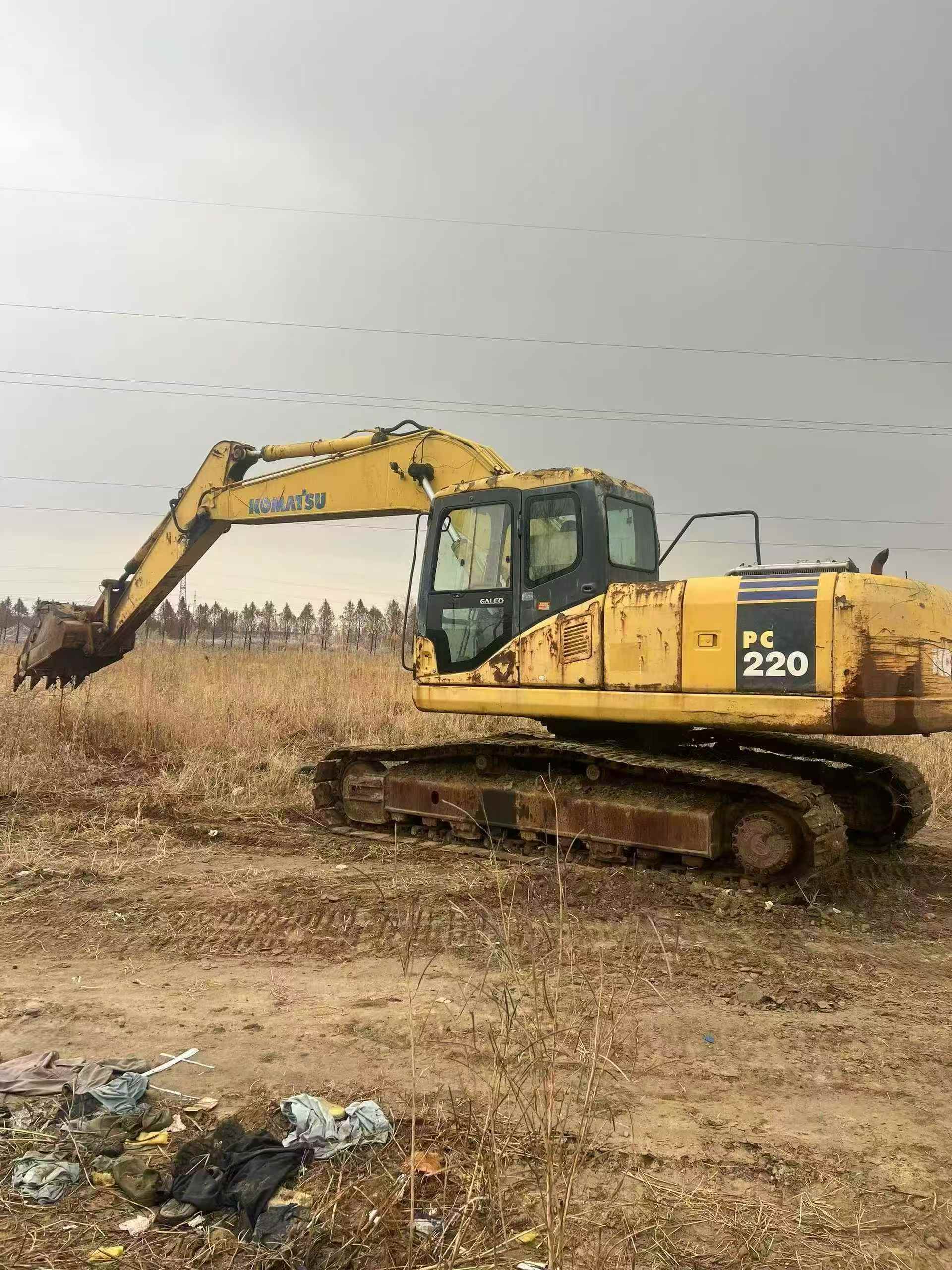 Used Komatsu PC210 Excavator 2007 Model / 2