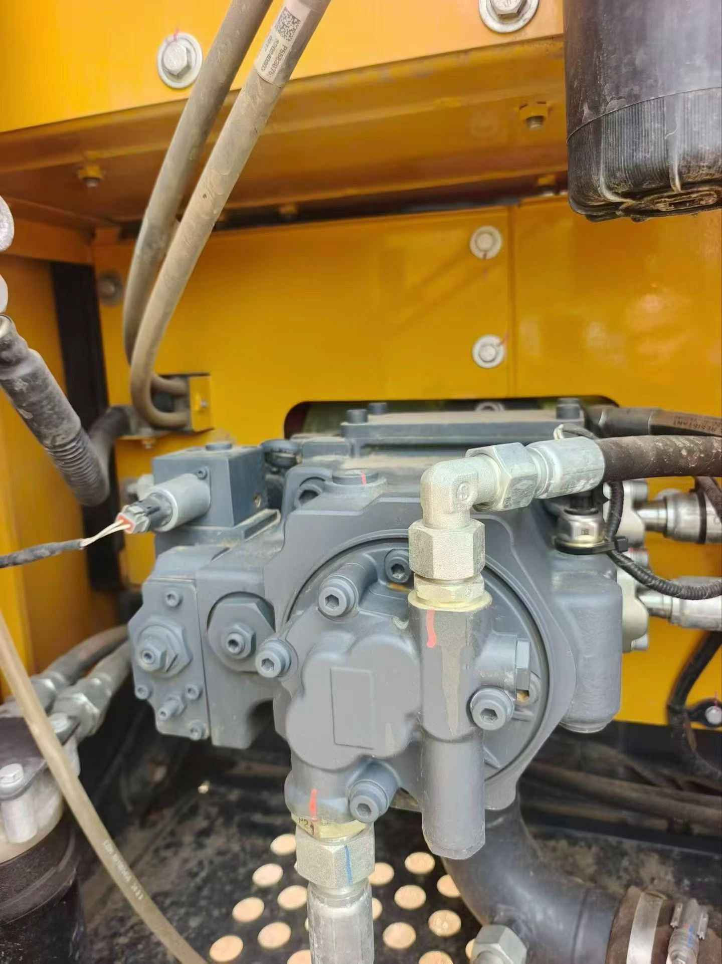 Buy XCMG XE40 Used Excavator / 6 Used XCMG XE40 Excavator 2025 Model / 6