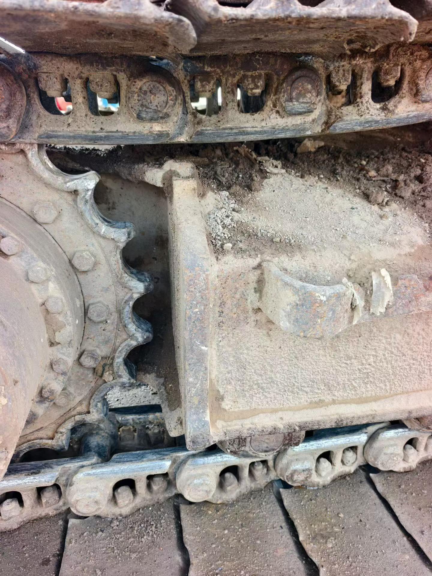 Used Hitachi ZX225USR Excavator 2016 Model / 9