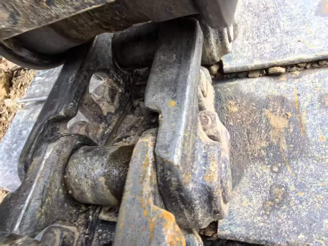 Used Hyundai R205VSN Excavator 2022 Model / 5