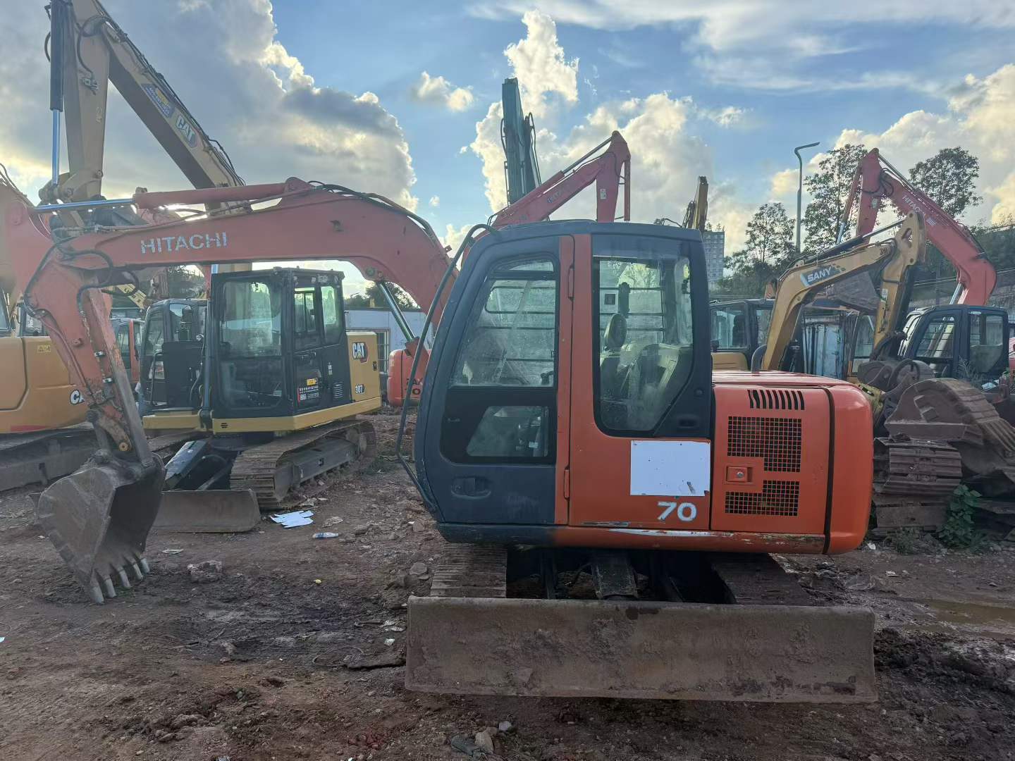 Used Hitachi ZX60 Excavator 2012 Model / 7