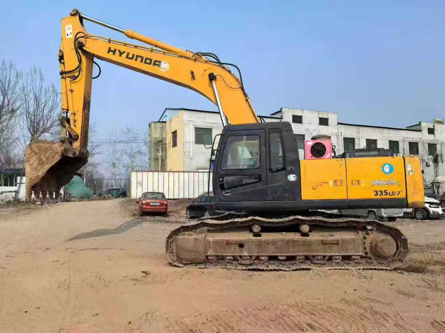 Used Hyundai R305LC-7 Excavator 2016 Model / 4