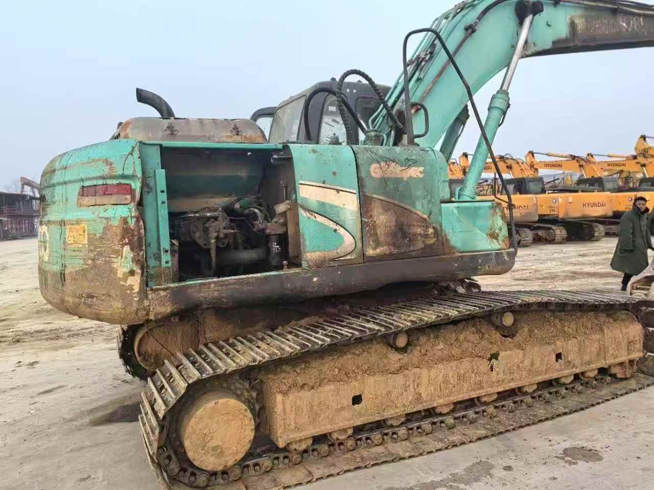 Used Kobelco SK210 Excavator 2008 Model / 3