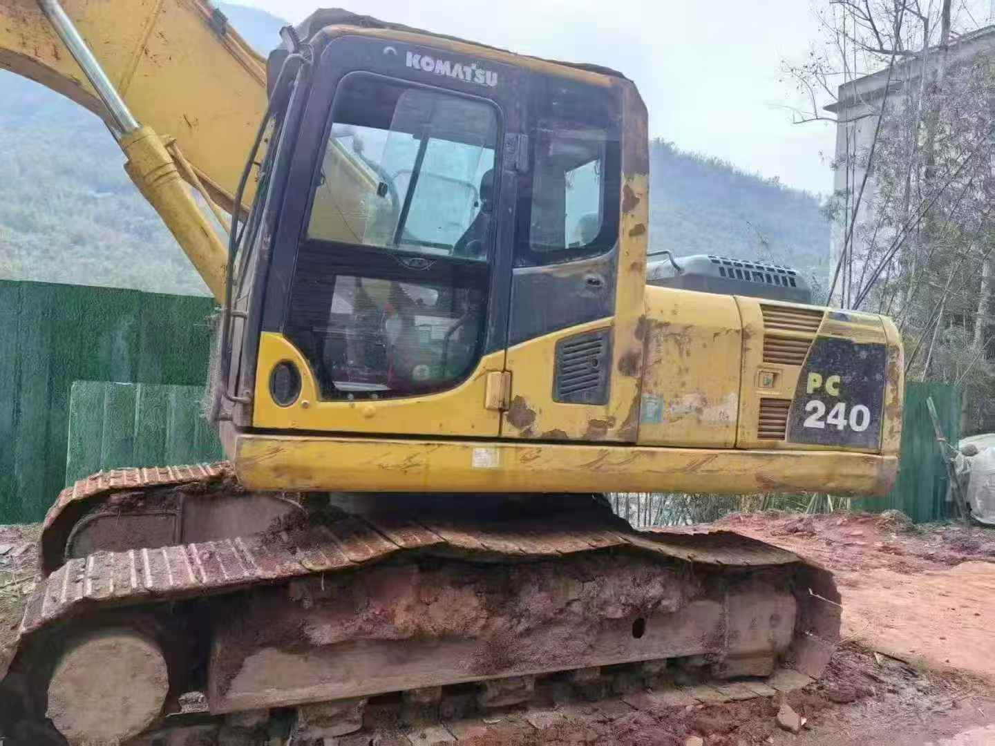 Used Komatsu PC200-8 Excavator 2017 Model / 4